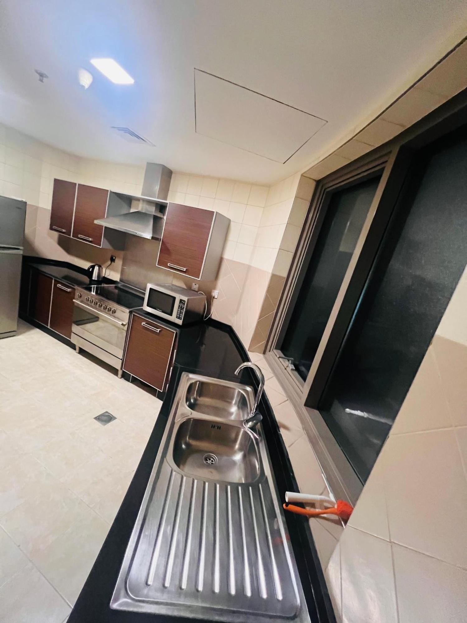 Alraef Luxury Apartments Дубай Екстериор снимка