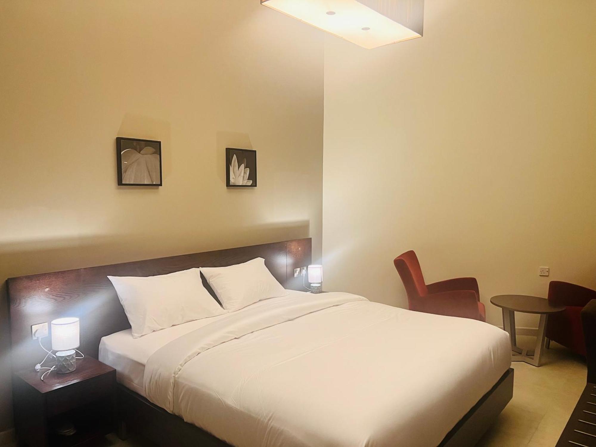 Alraef Luxury Apartments Дубай Екстериор снимка