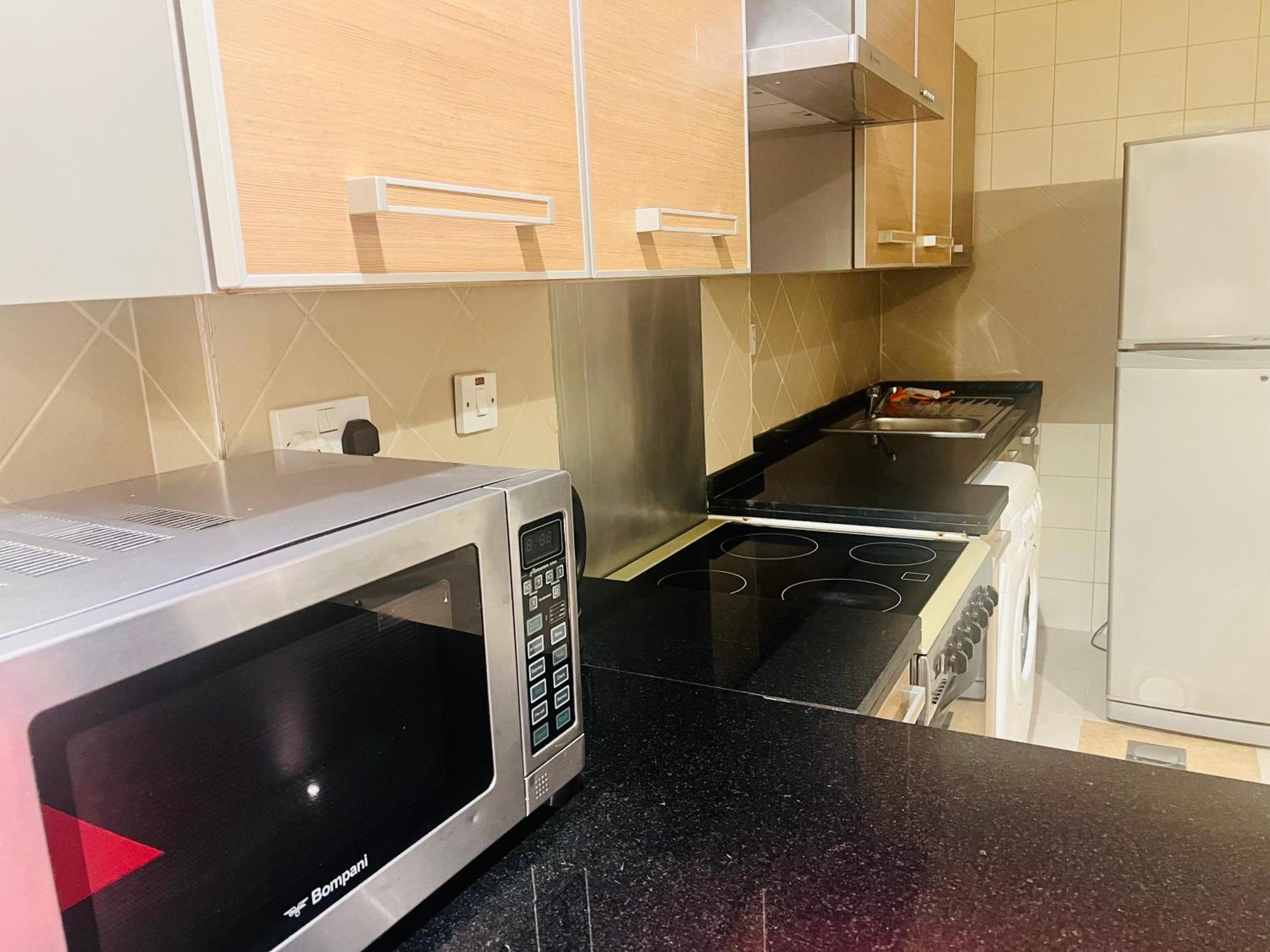 Alraef Luxury Apartments Дубай Екстериор снимка