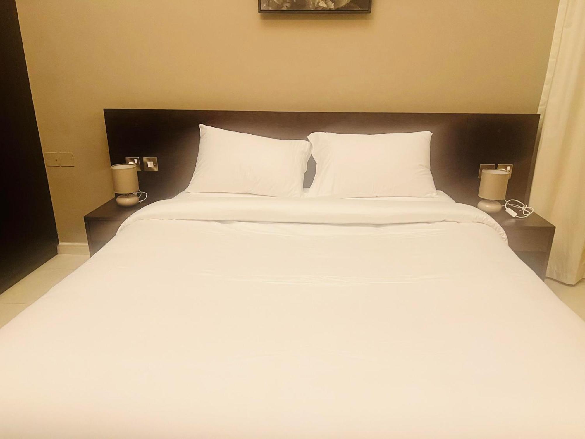 Alraef Luxury Apartments Дубай Екстериор снимка