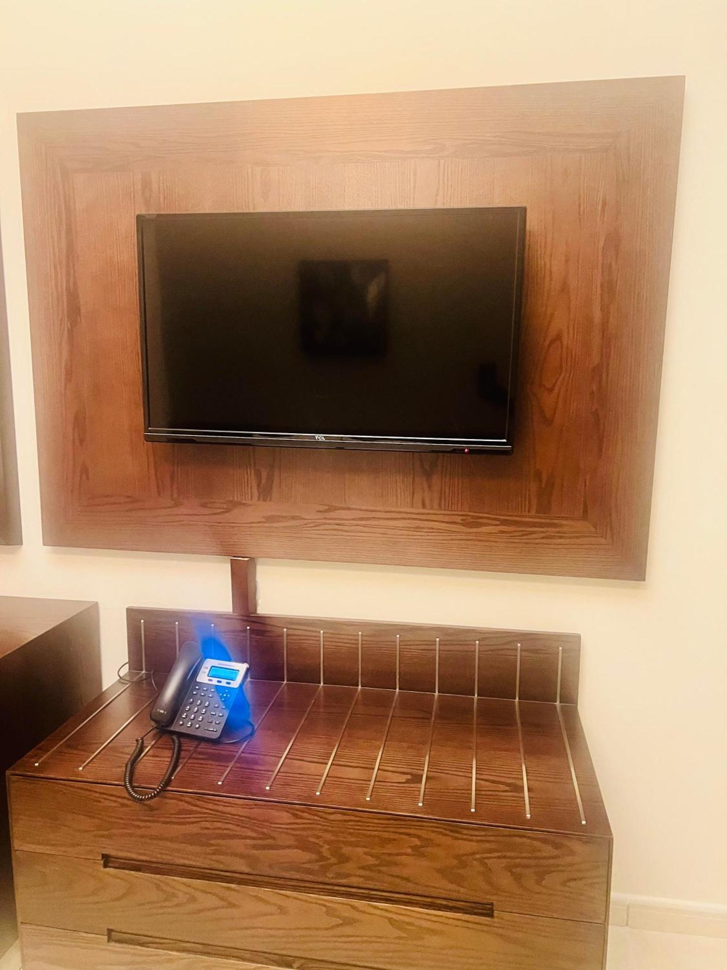 Alraef Luxury Apartments Дубай Екстериор снимка