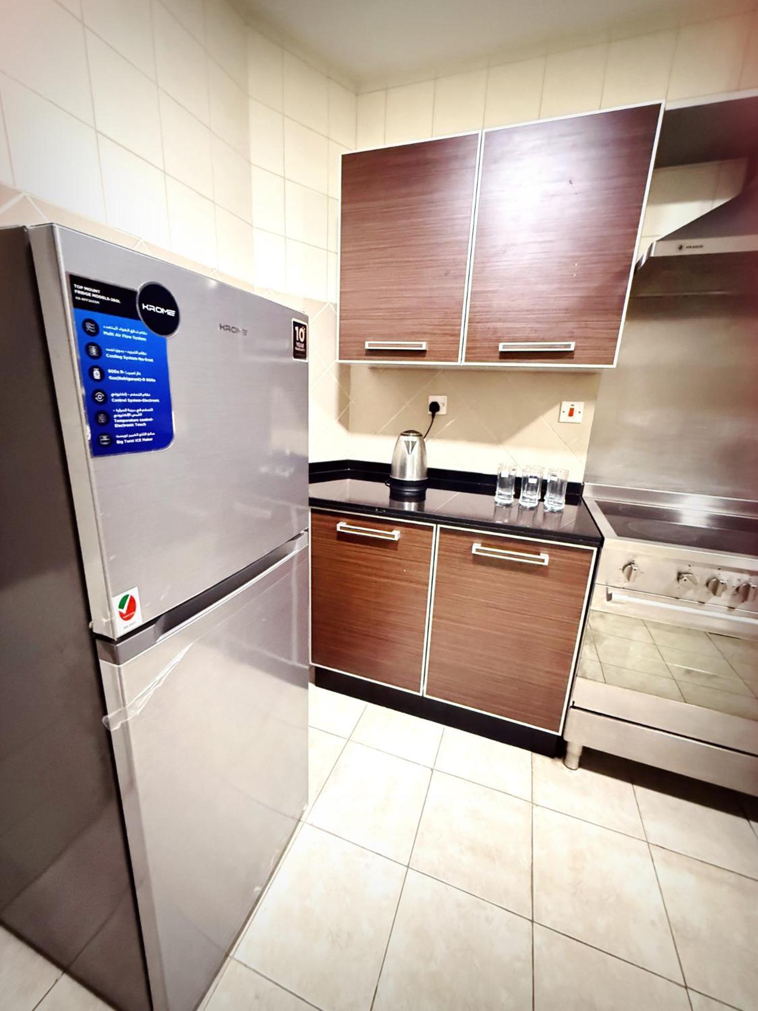 Alraef Luxury Apartments Дубай Екстериор снимка